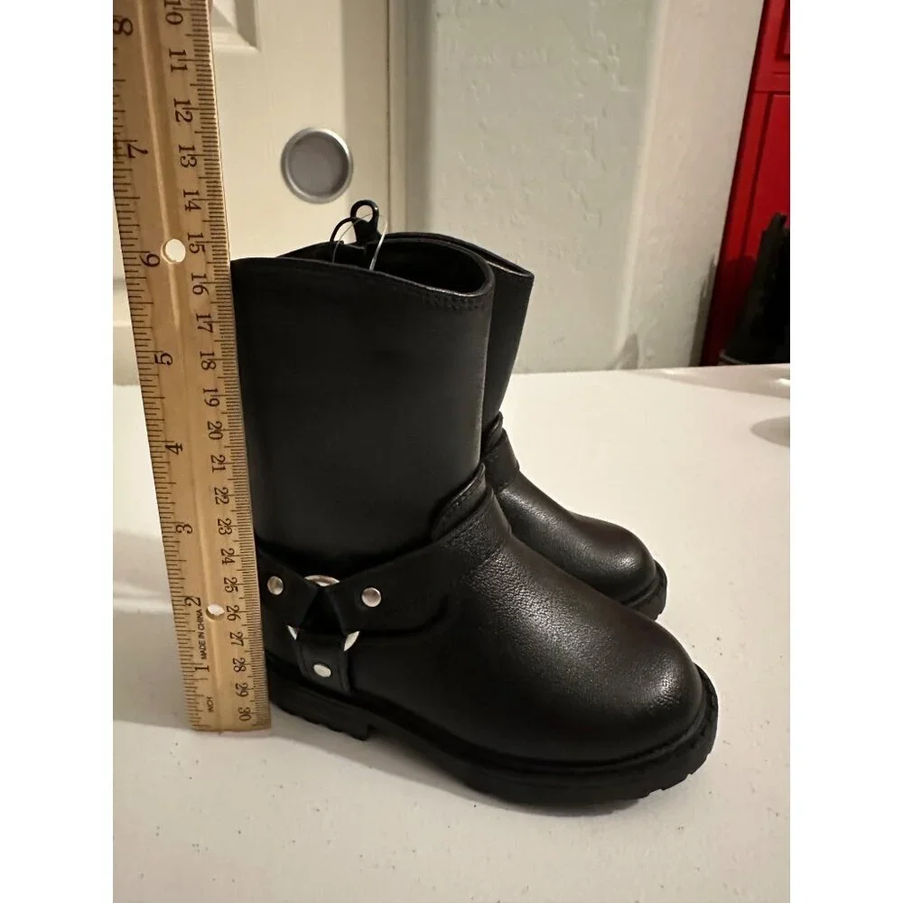 Cat &  Jack Toddler Girl’s Evie Buckle Boots size 6T NWT